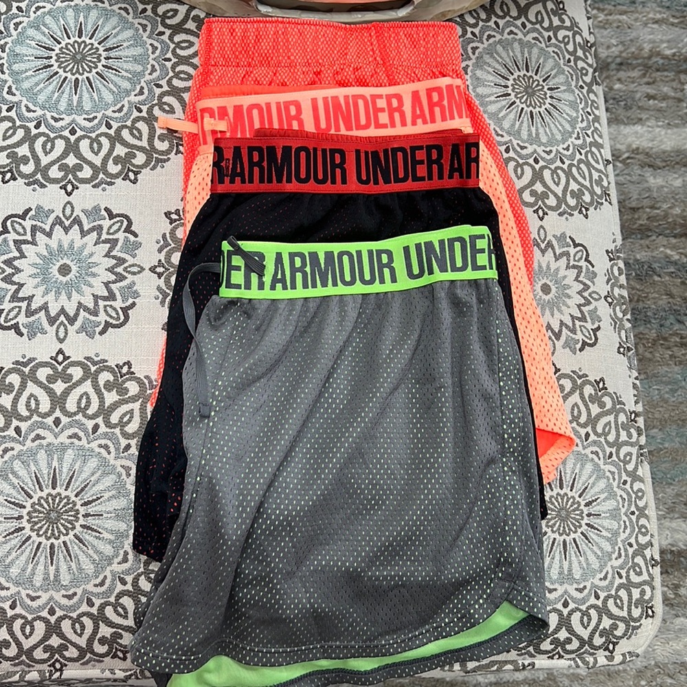 4 pairs of Under Armour shorts!